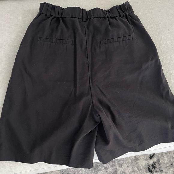 Dynamite Black Bermuda Shorts - Picture 2 of 6